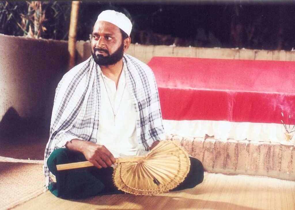 লালসালু (২০০১) চলচ্চিত্রের মজিদ নামক প্রধান চরিত্রে অভিনয় করেছেন রাইসুল ইসলাম আসাদ।